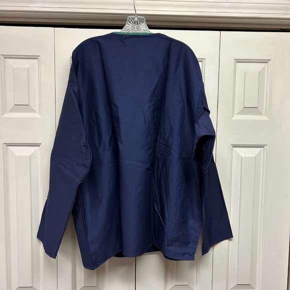 SCRUB TOP - Picture 2 of 3